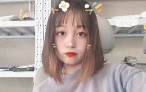 TW網絡空間破解-短發JK制服微胖可愛軟萌妹，肉嘟嘟國中生14P+3V