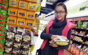 良家流出，從懵懵懂懂純情學生妹到人妻蕩婦的完美轉變全記錄,歷時十五年677P+21V