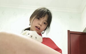 極品反差學生妹，廣東高中在校援交學生婊，寢室大遲度自拍，花式約啪，小小年紀就成小母狗340P+46V