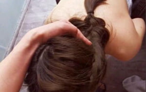 HJ大神原創-ID愛姐姐愛表姐-亂X倫記錄幹了表姐又把大波舅媽拉下水瘋狂又刺激18P+3V