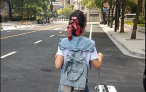 大神博主-愛洛麗塔-網邀單男壹起爆艹剛高考完的學生女友，180cm單男對陣155cm軟妹