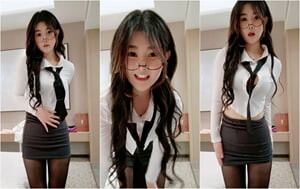 黑領帶、白襯衫職場OL風豐潤大奶妹，皮短裙下誘人黑絲，醉生夢死