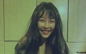 Onlyfans-網黃何麥枒-私拍,很有氣質的小姐姐壹對車大燈就能玩虛脫717P+55V