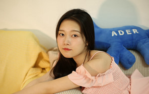 懵懂大學生私拍流出-張X婷-校園女神,記錄自己青春完美身體-862P+1V-7.8Gb